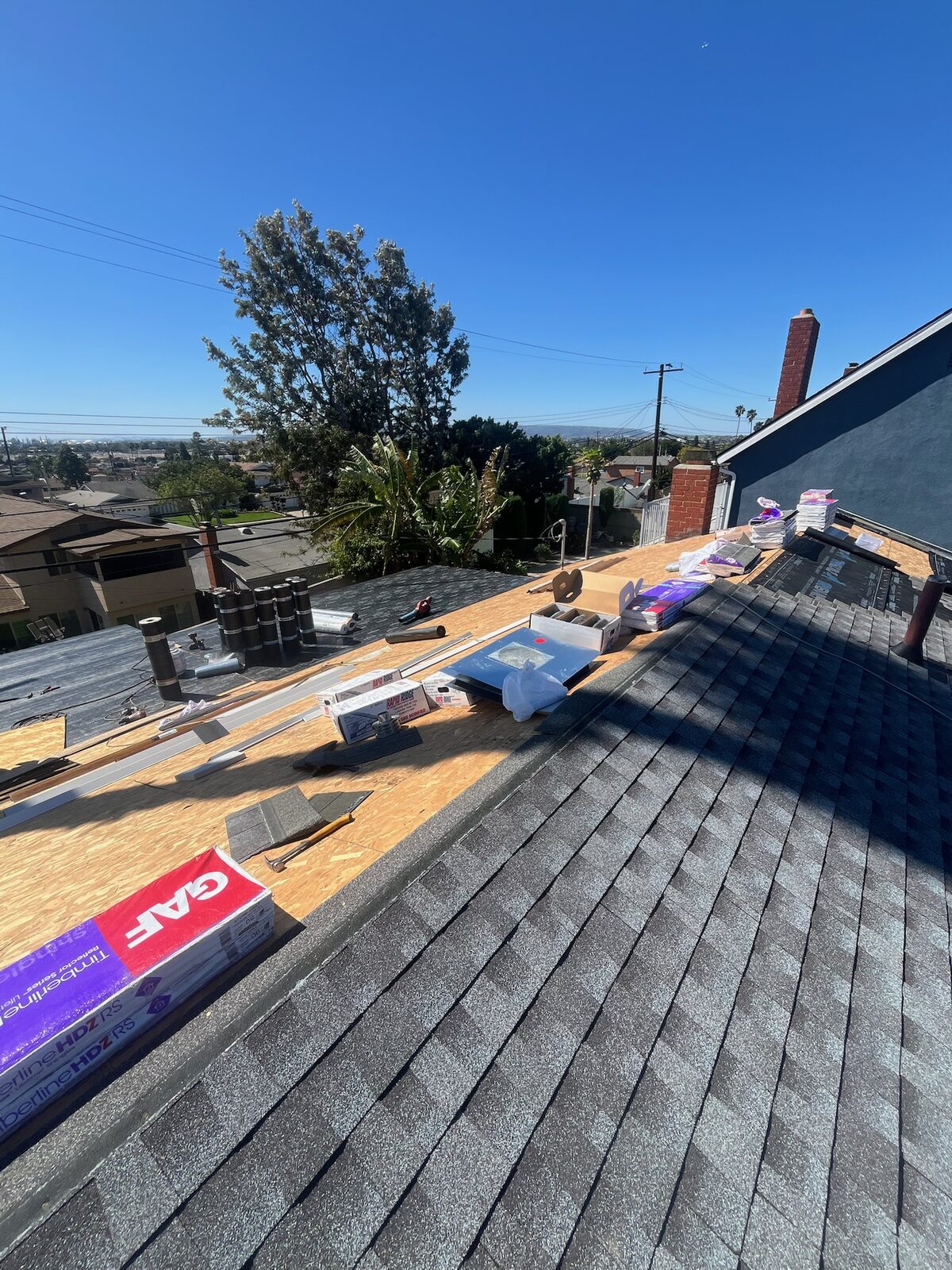 Asphalt shingle roofing
