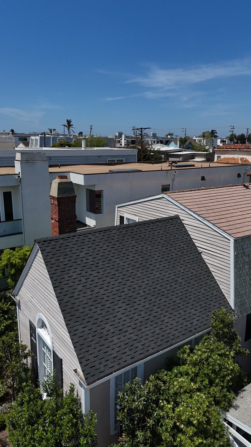 Suncraft Roofing project photo paired with Jeffrey G.'s customer review